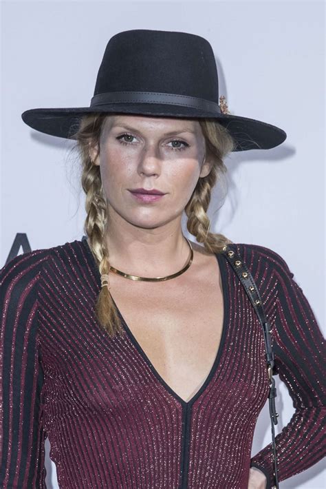 A Fashion Journey: Exploring Alexandra Richards' Path in the Industry