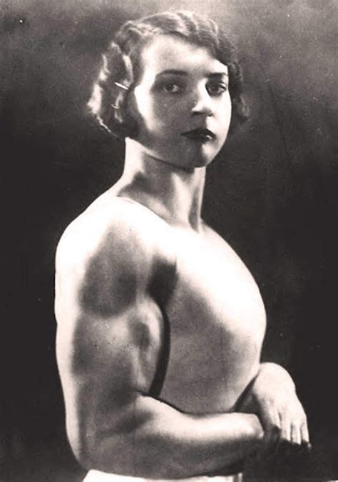 A Pioneer in Women's Bodybuilding