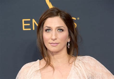 An Insight into Chelsea Peretti's Activism and Philanthropy Work