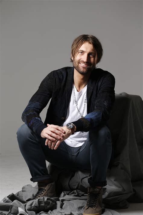An Insight into Ryan Hurd's Journey: A Glimpse into His Professional and Personal Life