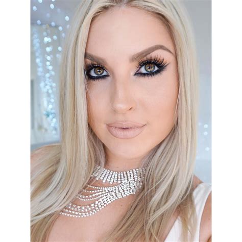 An Insight into Shannon Shaaanxo's Makeup Techniques