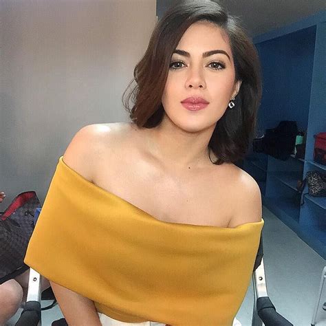 Appreciating the Flawless Physique of Shaina Magdayao