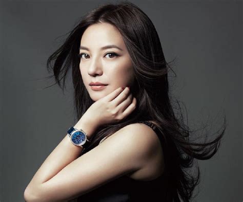 Behind the Scenes: Zhao Wei's Personal Life