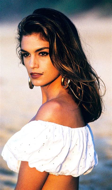Cindy Crawford: A World-Renowned Supermodel