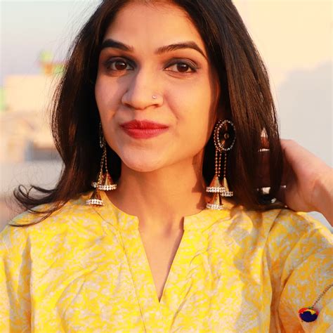 Decoding the Success of an Influencer: Unveiling Mayuri Pandey's Financial Achievements