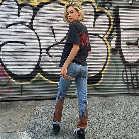 Discovering Sarah Snyder's Unique Style and Fashion Choices