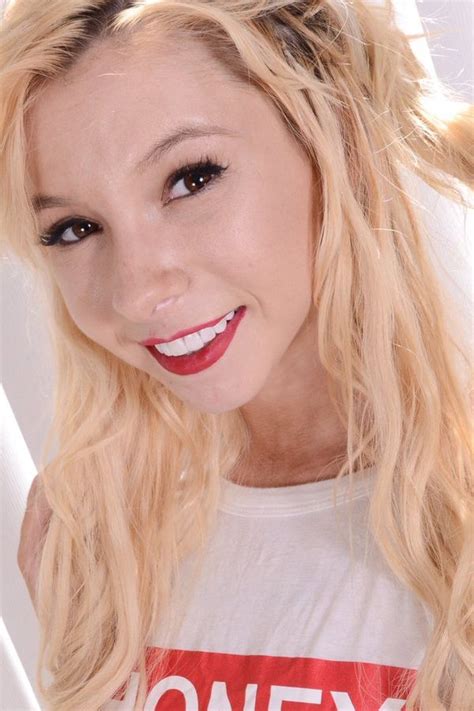 Early Life and Background of Kenzie Reeves