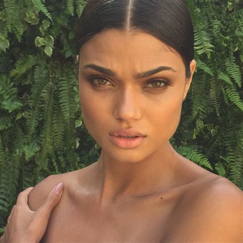 Embracing Natural Beauty: Celebrating Daniela Braga's Unique Physique and Promoting Body Positivity