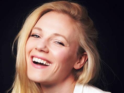 Exploring Emma Bell's Age and Height