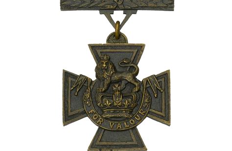 Exploring Victoria Cross's Figure and Physical Attributes