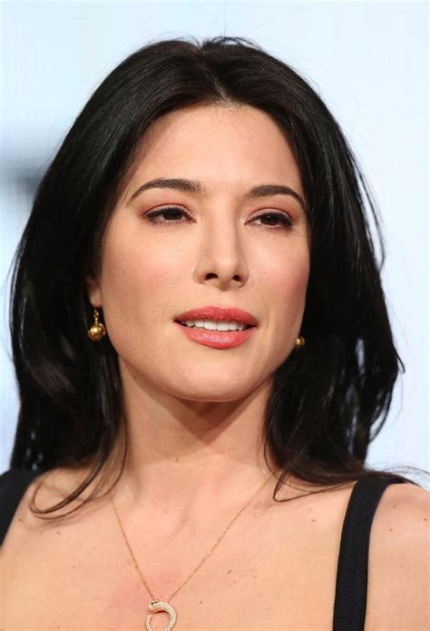 Grace and Elegance: The Timeless Beauty of Jaime Murray
