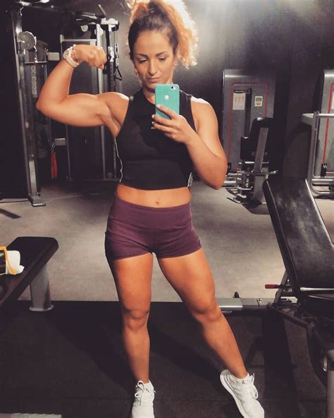 Height and Figure: Marta's Amazing Physique
