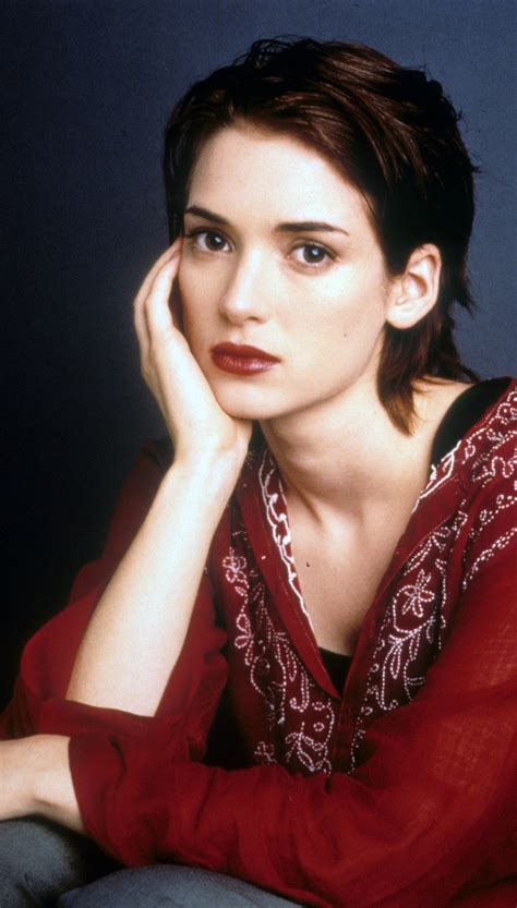 How Winona Challenges Beauty Standards and Empowers Women