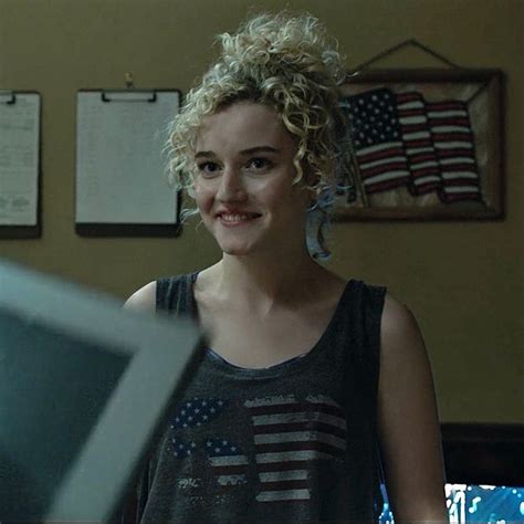 Julia Garner: A Glimpse into her Life