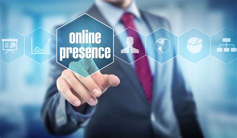Online Presence and Influence on Social Media