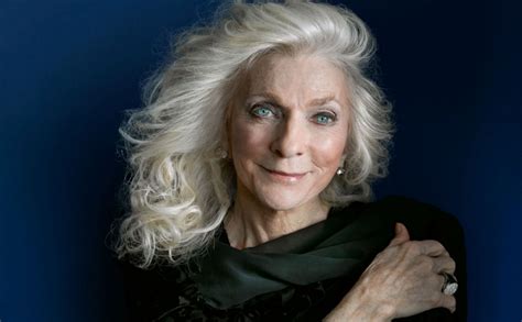 Overcoming Personal Struggles: Judy Collins' Triumph over Addiction