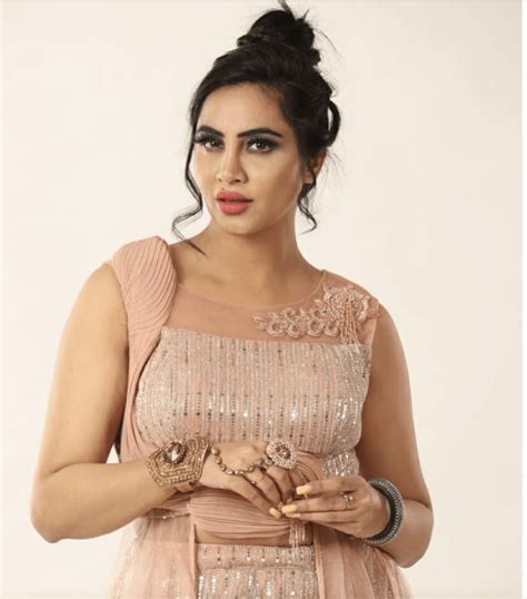 Personal Life: Arshi Khan Beyond the Glamour