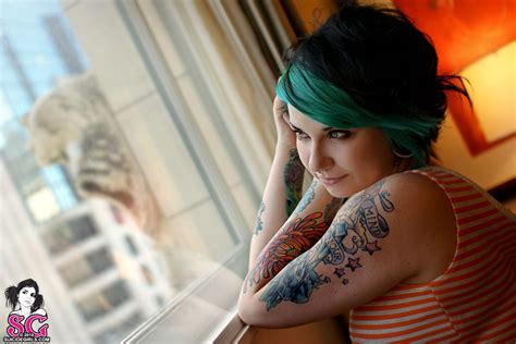 Quinne Suicide and Her Contributions to the Creative World