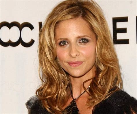 Sarah Michelle Gellar's Age and Personal Life