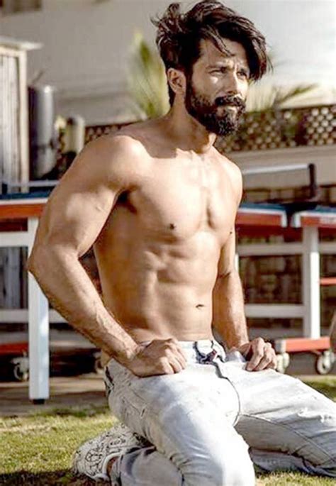 Shahid Kapoor - Height