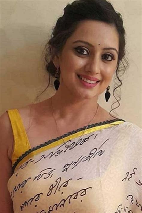 Shruti Marathe: An Emerging Talent in the Entertainment Industry