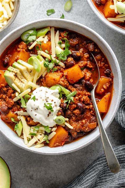 Spicy and Satisfying: Turkey Chili with Black Beans