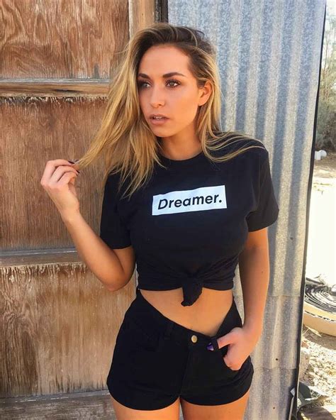 Sydney Maler: A Rising Star in the Fashion Industry