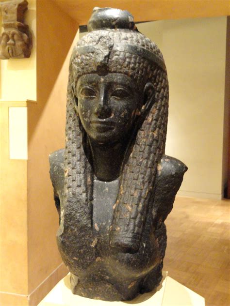 The Enigmatic Age, Stature, and Physique of Cleopatra