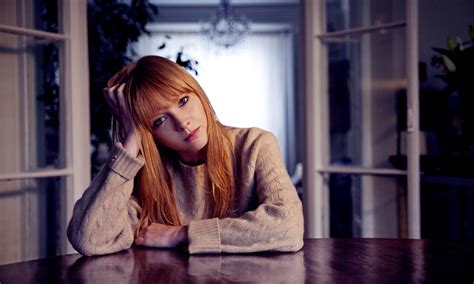 The Journey of Lucy Rose: From Aspiring Musician to Renowned Singer-Songwriter