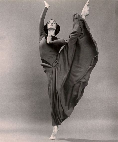 The Life and Artistry of Martha Graham: Innovator in Contemporary Dance
