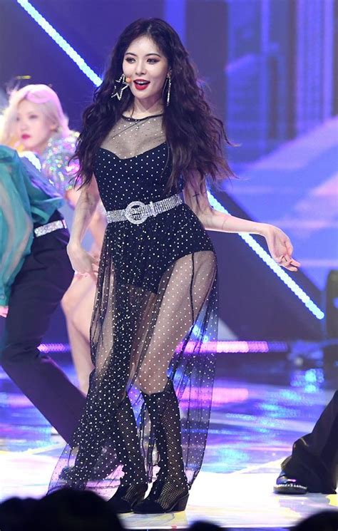 The Mesmerizing Charisma of Hyuna: Her Stage Presence