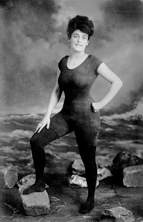 The Perfect Figure: How Annette Kellerman Redefined Beauty Standards