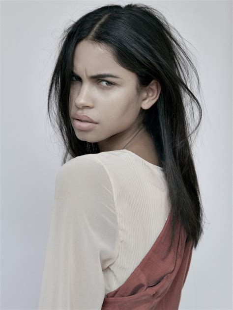 Unveiling Daiane Sodre's Height: Standing Tall in the Industry