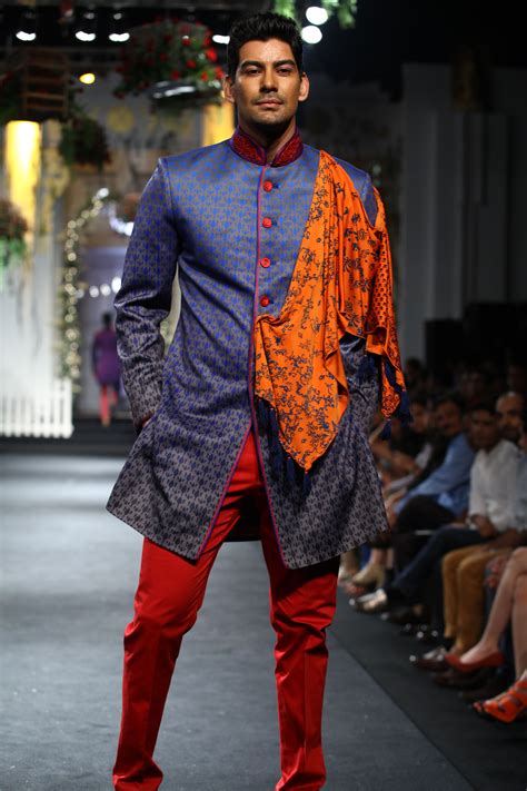 Unveiling Shantanu Bhamare's Distinctive Style and Fashion Choices