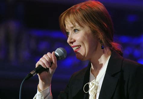 Unveiling Suzanne Vega's Financial Success: Accomplishments and Wealth