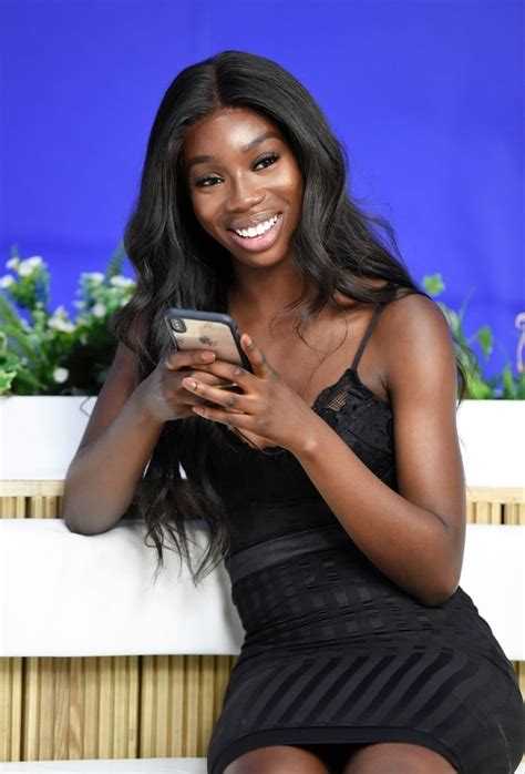 Yewande Biala's Height, Figure, and Fashion Choices